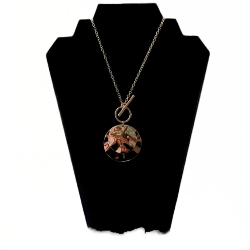 ANNA & AVA GOLD TONE AND RHINESTONE NECKLACE NWT